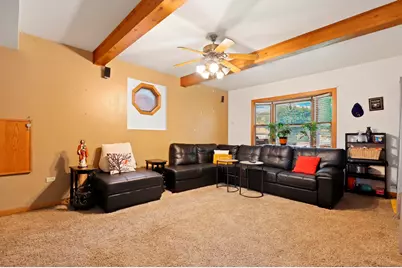 8612 Meade Avenue, Burbank, IL 60459 - Photo 2