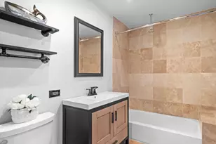 331 S Peoria St, Chicago, IL 60607 - Photo 12