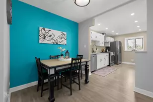 10572 S Palos Pl, Palos Hills, IL 60465 - Photo 6