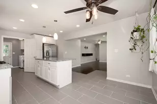 315 S Alleghany Rd, Grayslake, IL 60030 - Photo 6