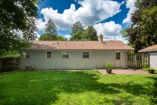 315 S Alleghany Rd, Grayslake, IL 60030 - Photo 26