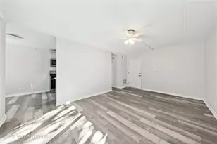 515 N Cass Ave, Westmont, IL 60559 - Photo 4