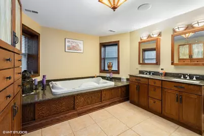 844 W Agatite Avenue #2W, Chicago, IL 60640 - Photo 18