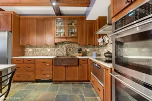 844 W Agatite Ave, Chicago, IL 60640 - Photo 6