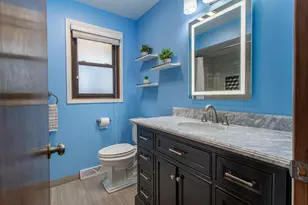 5547 S Neenah Ave, Chicago, IL 60638 - Photo 12