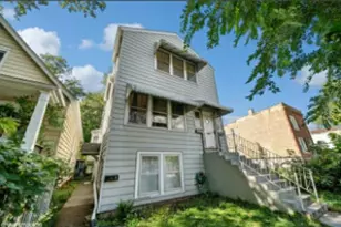 7038 S Woodlawn Ave, Chicago, IL 60637 - Photo 1