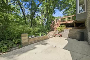 520 Glenwood Trail, Elgin, IL 60120 - Photo 54