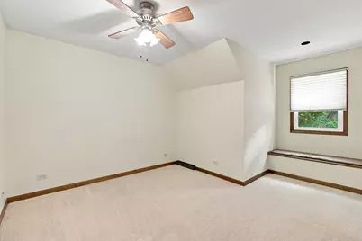 520 Glenwood Trail, Elgin, IL 60120 - Photo 36