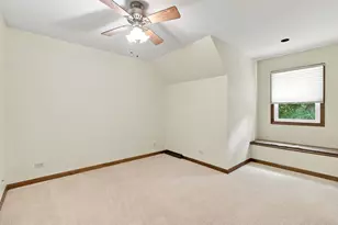 520 Glenwood Trail, Elgin, IL 60120 - Photo 36