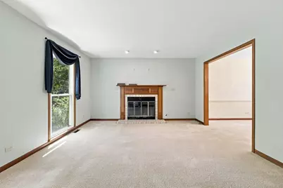 520 Glenwood Trail, Elgin, IL 60120 - Photo 16