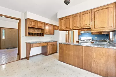 520 Glenwood Trail, Elgin, IL 60120 - Photo 26