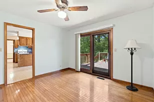 520 Glenwood Trail, Elgin, IL 60120 - Photo 28