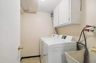 3300 Ailsworth Ct, Darien, IL 60561 - Photo 28