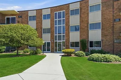 9717 S Keeler Avenue #109, Oak Lawn, IL 60453 - Photo 2