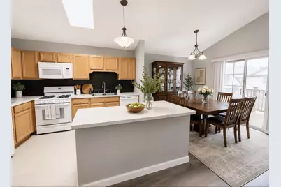 634 Le Parc Circle #634, Buffalo Grove, IL 60089 - Photo 4