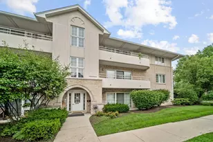 10832 S 76th Ave, Worth, IL 60482 - Photo 2