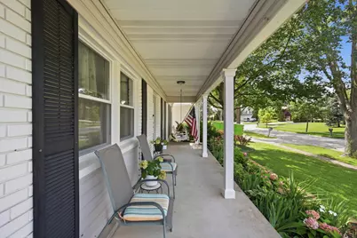 17 Whitehall Court, Buffalo Grove, IL 60089 - Photo 2