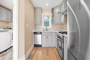 17 Whitehall Ct, Buffalo Grove, IL 60089 - Photo 12