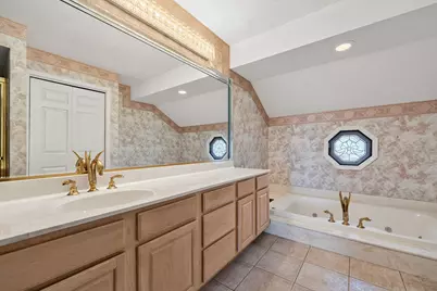 29 Chancel Lane, Glen Ellyn, IL 60137 - Photo 28