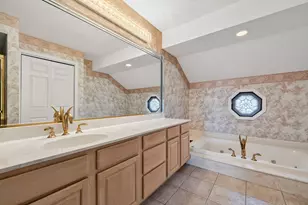 29 Chancel Ln, Glen Ellyn, IL 60137 - Photo 28