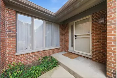 1975 Koehling Road, Northbrook, IL 60062 - Photo 4