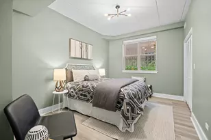 1249 N Bosworth Ave, Chicago, IL 60642 - Photo 18