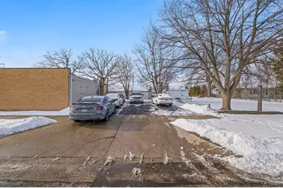 1104 W Glen Flora Avenue, Waukegan, IL 60085 - Photo 28