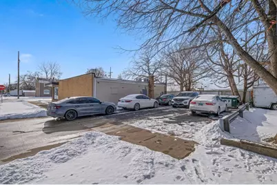1104 W Glen Flora Avenue, Waukegan, IL 60085 - Photo 4