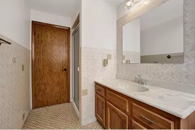 8631 W Stolting Road, Niles, IL 60714 - Photo 16