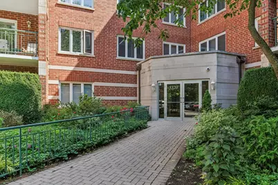 5320 N Lowell Avenue #205, Chicago, IL 60630 - Photo 2
