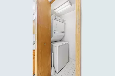 5320 N Lowell Avenue #205, Chicago, IL 60630 - Photo 14