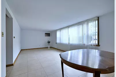 611 N Lincoln Avenue, Addison, IL 60101 - Photo 14