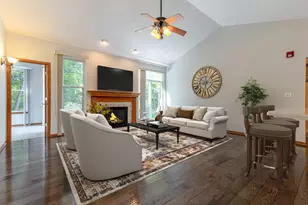 306 Greenview Ln, Lake Villa, IL 60046 - Photo 6