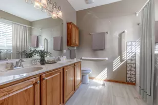 306 Greenview Ln, Lake Villa, IL 60046 - Photo 10