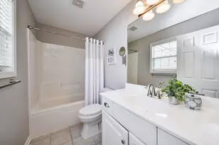 834 Shandrew Dr, Naperville, IL 60540 - Photo 16
