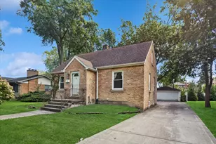 657 E Prairie Ave, Des Plaines, IL 60016 - Photo 2