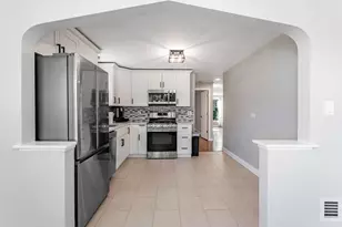3238 N Nottingham Ave, Chicago, IL 60634 - Photo 10