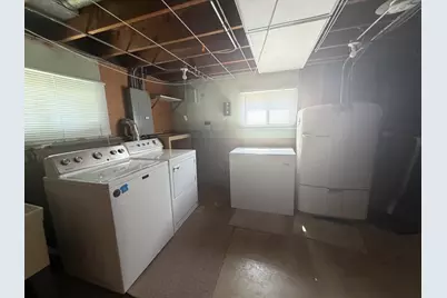 225 N 2nd Avenue, Villa Park, IL 60181 - Photo 6