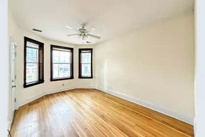 3446 N Bell Avenue #1, Chicago, IL 60618 - Photo 10