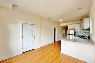 3446 N Bell Ave, Chicago, IL 60618 - Photo 8