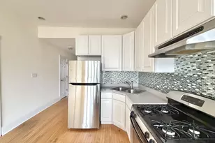 3446 N Bell Ave, Chicago, IL 60618 - Photo 4
