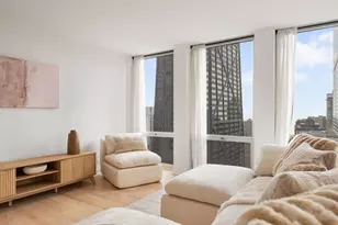 111 E Chestnut St, Chicago, IL 60611 - Photo 6