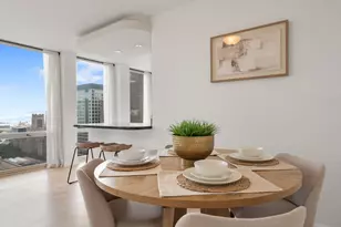 111 E Chestnut St, Chicago, IL 60611 - Photo 12