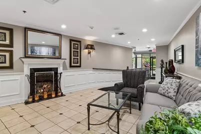 501 Lake Hinsdale Drive #109, Willowbrook, IL 60527 - Photo 2