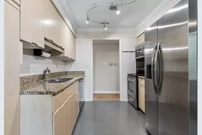 501 Lake Hinsdale Drive #109, Willowbrook, IL 60527 - Photo 12