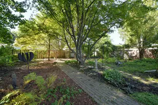 23 S Mallory Ave, Batavia, IL 60510 - Photo 14