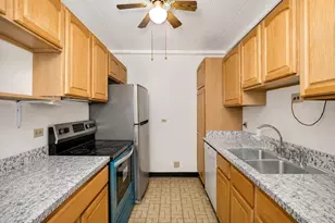 6161 N Hoyne Ave, Chicago, IL 60659 - Photo 4