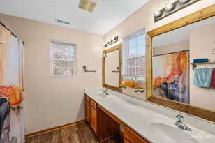 2406 Brush Hill Cir, Joliet, IL 60432 - Photo 14