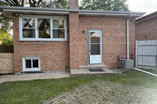 8037 Natchez Ave, Burbank, IL 60459 - Photo 16