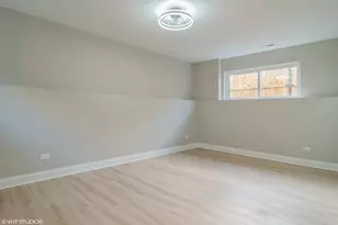1101 N Lawndale Ave, Chicago, IL 60651 - Photo 10
